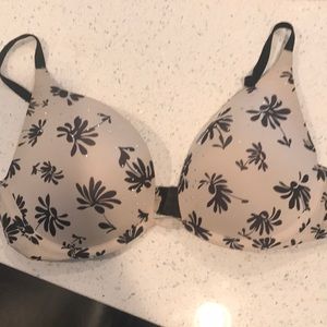 34C Victoria's Secret push up bra
